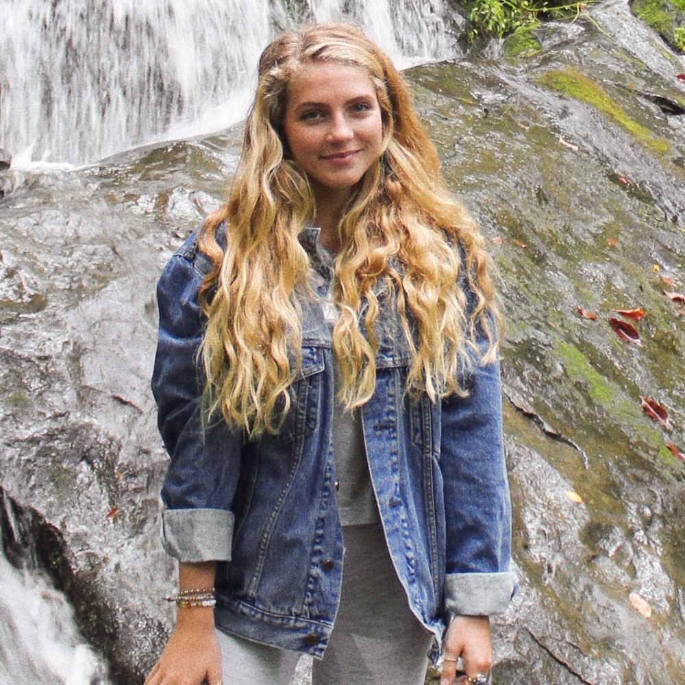 Meet your Posher, Jessica
